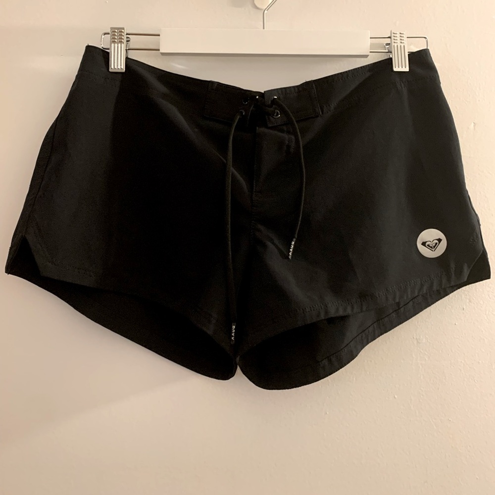 Roxy Black Board Shorts, Size Medium